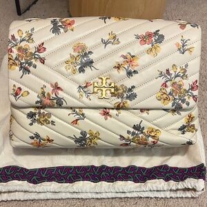 Tory Burch Cream Quilted Floral Shoulder Bag with Gold Logo